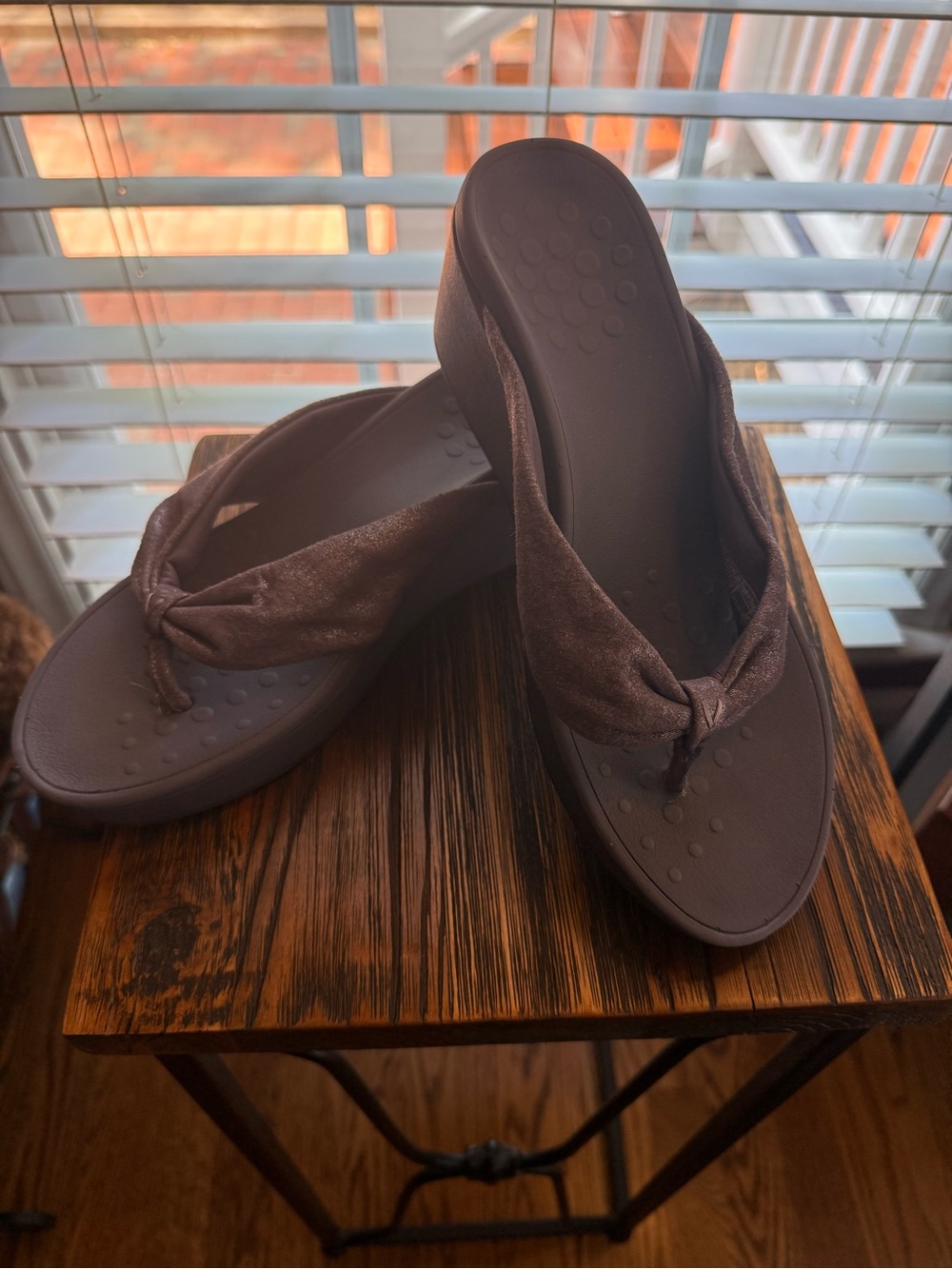 Vionic atlantic arabella platform sandal Sz 8 Lavender Gray